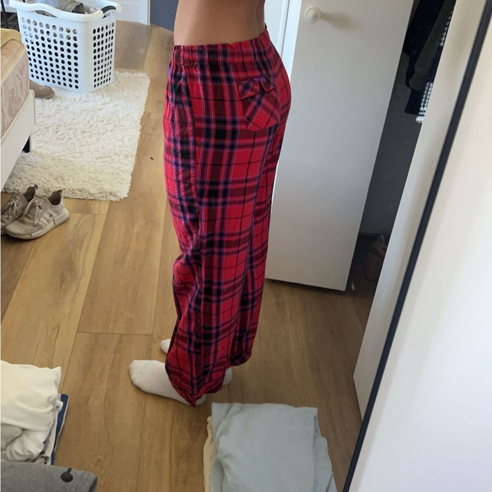 VS PJS - Picture 2 of 3